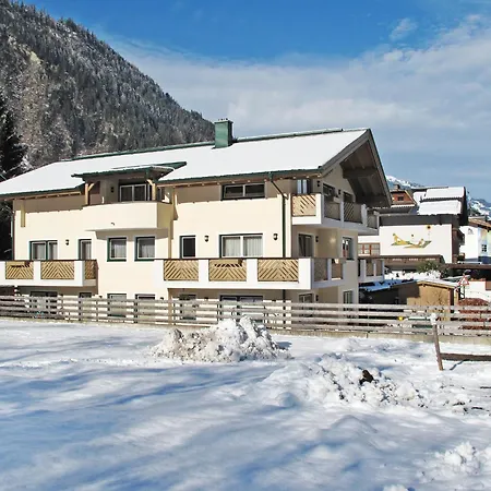 Rosa-1 By Interhome Apartman Mayrhofen