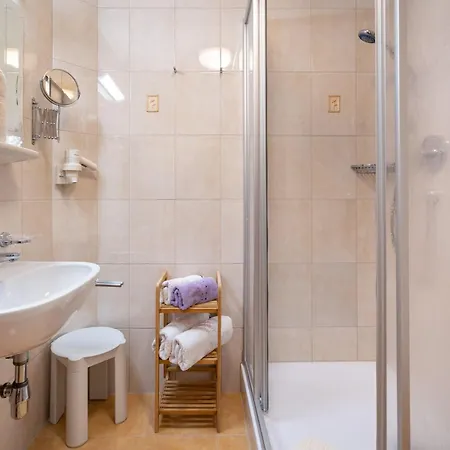 Rosa-1 By Interhome Apartmán *